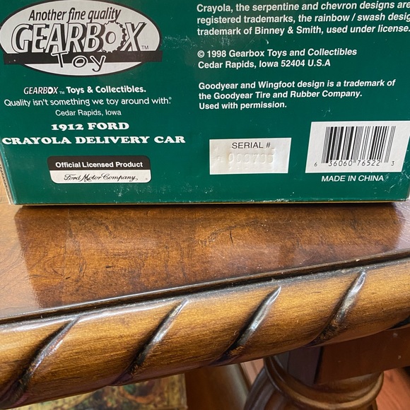 Vintage crayola Ford truck coin bank. - Picture 2 of 6